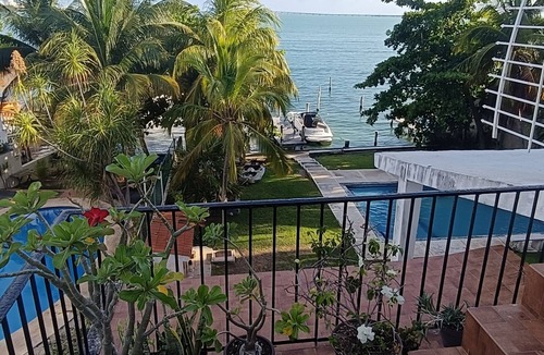 Zona Hotelera Apartment | Adorable 1-bedroom apartment with AC in vibrant Cancún