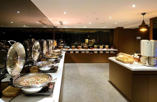 West District Hotel | Aeris International Hotel