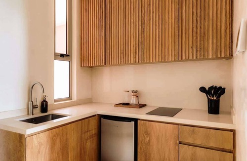 Zama Apartment | Aflora Quartz Loft Beach Club Access + Breakfast