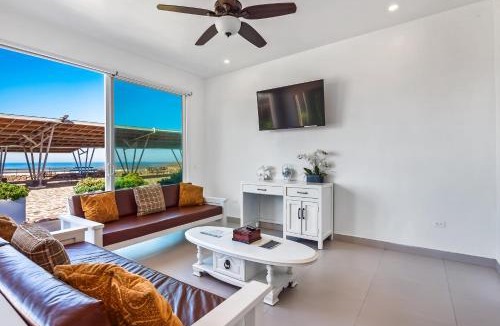 La Paloma House | Airy, Beach-View Dog-Friendly Villa with Patio, Outdoor Pool, Streaming, AC