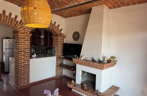 Ajijic House | Ajijic Rooftop Retreat + 5 Bedrooms