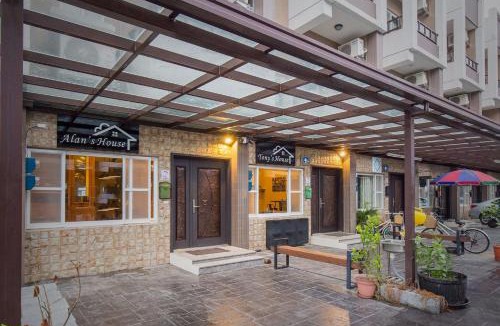 Jiaoxi House | Alan's House B&B