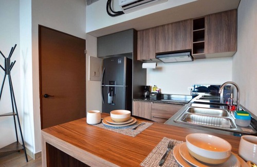 Monterrey Centro Apartment | ¡Alberca, gym y asadores!/Barrio W/4 personas