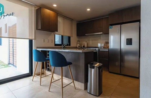 El Marques House | Alice House