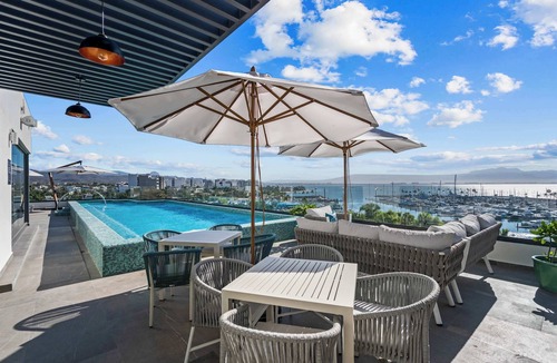 La Cruz de Huanacaxtle Apartment | Alik: Studios with Partial Views to the Marina