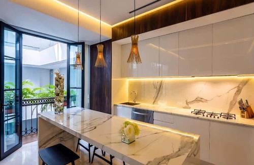 Romantic Zone Condo | AlilaHolidays - PIER 57 - 710 - 2BR Amazing & Luxurious Penthouse