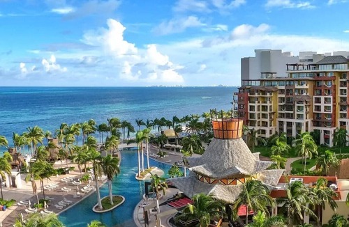 Puerto Juarez Villa | All-inclusive luxury family-friendly getaway in Cancun for Christmas
