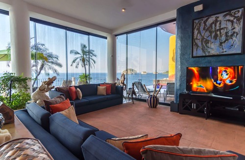 Mismaloya Villa | All Inclusive Luxury Ocean Front Villa, 10 BRs, Chef, Gym, Infinity Pool, Staff