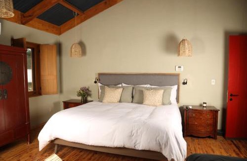 Valle de Guadalupe Ski Chalet | Alma Liebre Viñedos del Valle