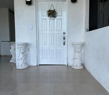 Tampico House | Alojamiento de lujo con 2 habitaciones y piscina
