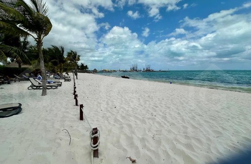Puerto Juarez Apartment | Amara Beautiful OceanFront Studio