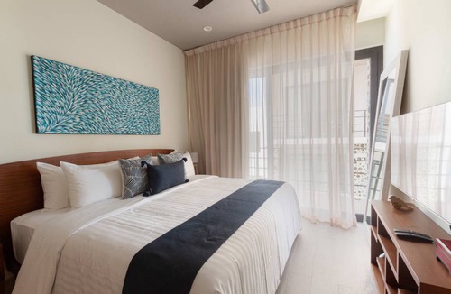 Zazil-ha Apartment | Amazing 1BR penthouse with private rooftop pool in #1 location 150m away from the beach