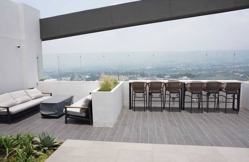 Zona 11 Apartment | Amazing 2-bedroom apartment with volcano views in Guatemala city