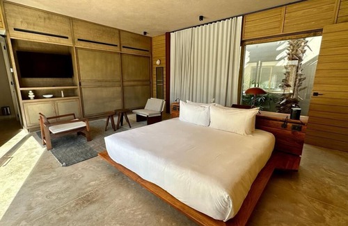 San Jose del Cabo Resort | Amazing, 2BR contemporary Acre Resort Hacienda with private pool.