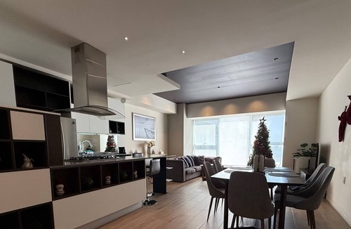 Financial District Apartment | Amazing 3 bedroom Apartment Loby 33