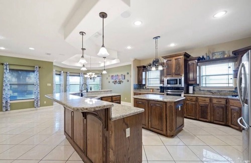 Harlingen House | Amazing 4-bedroom house in Harlingen. Just an hour away from South Padre Island!