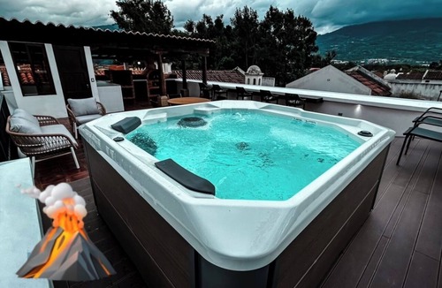 Antigua Guatemala House | Amazing 5B in Charming AntiguaGuatemala JacuzzyWiFiPergola W/VOLCANOES View