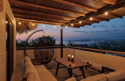 Barra de Colotepec House | Amazing and luxurious "Casa árbol de la vida"