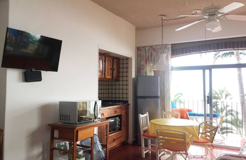 South Shore Hotel Area Apartment | Amazing Beach, Incredible View, Away From the Crowd, Close to Old Town Vallarta