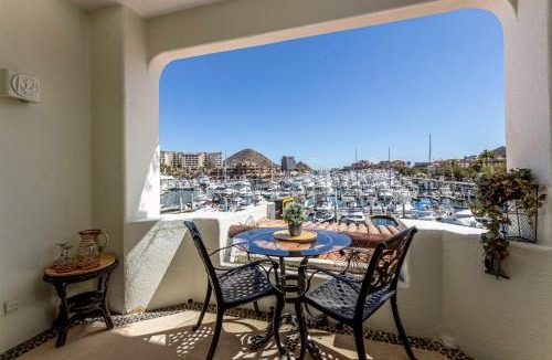 Centro House | Amazing Condo Overlooking Cabo Marina Pool Access