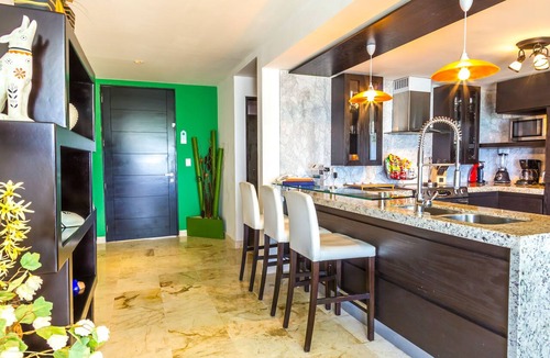 Puerto Juarez Condo | Amazing El Presidente Penthouse @ The Elements by BRIC