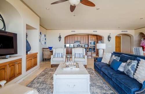 Zona Hotelera Condo | Amazing Las Mananitas 3503 Amenities and Location