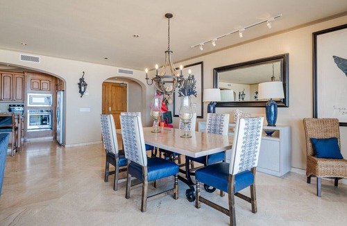 Zona Hotelera Condo | Amazing Las Mananitas 3503 Amenities and Location