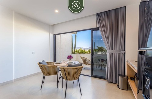Centro Apartment | Amazing Studio - Terrace Overlooking the Marina