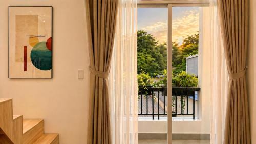 Tan Phu District Hotel | Amory Airport Hotel