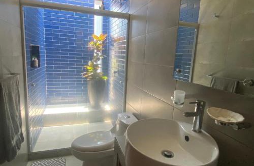 San Luis Potosi House | Amplia habitación, baño privado