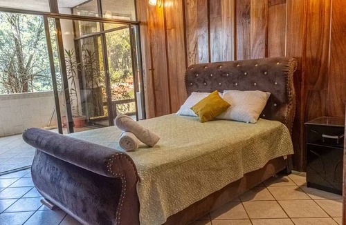 Santa Catarina Barahona House | Amplia y cómoda Casa/Rustica y familiar camino Antigua Guatemala.