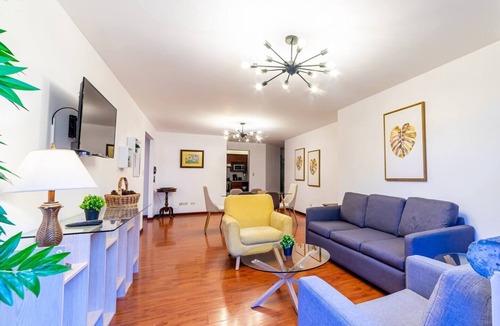 Zona 14 Apartment | Amplio y Lindo Apartamento con Patio en Zona 14