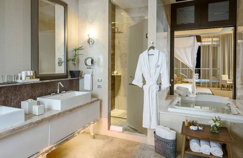 Villa Juarez Resort | An experience like no other, over 1000 acres of paradise!