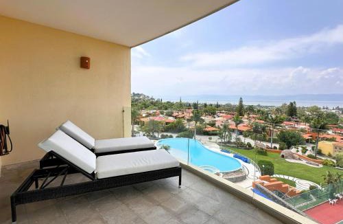 Ajijic House | ANANA El Dorado 305 | Pool & Lake Views
