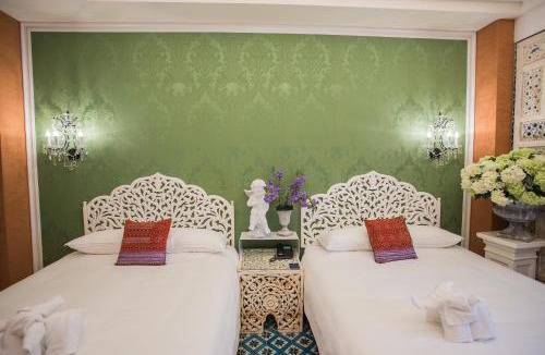East District Hotel | Anna King Hotel