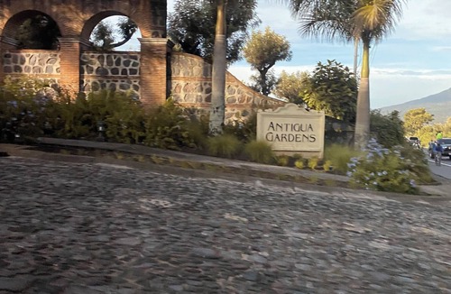 Alotenango House | Antigua Gardens Spacious 4-bedroom house in enchanting Alotenango with WiFi