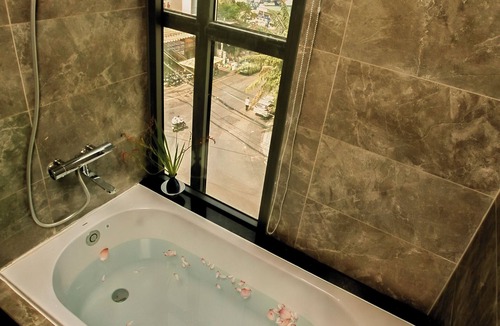 Tan Binh Hotel | Anvi Saigon Boutique Hotel
