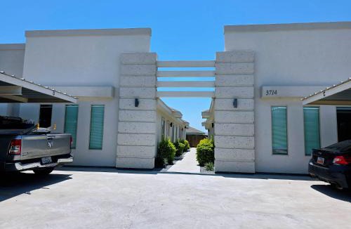 Weslaco Apartment | Apartment 3 bedrooms 40 minutes from South Padre