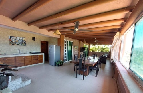 Zihuatanejo Apartment | Apartment 5 minutes from the main beach with panoramic view!