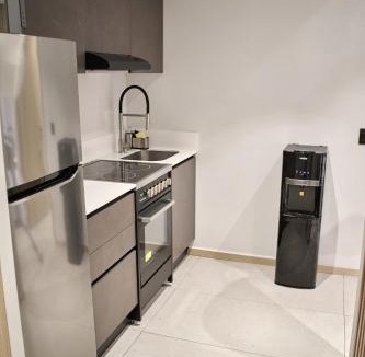 Americana Apartment | Apartment for 6 people with a pool, gym, coworking space, and parking