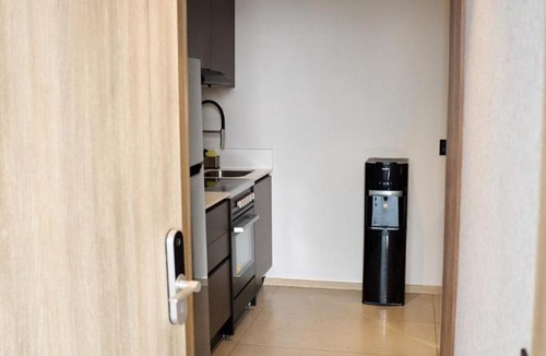 Americana Apartment | Apartment for 6 people with a pool, gym, coworking space, and parking