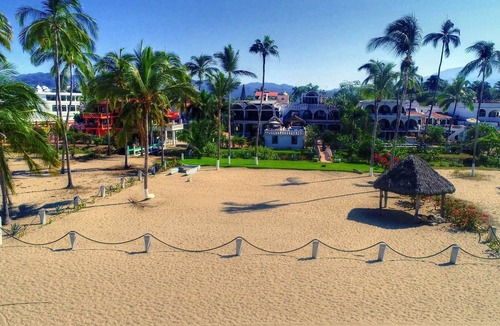 Rincon de Guayabitos Apartment | Apartment with exclusive beach!