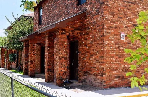 Edinburg Apartment | Apartment near University