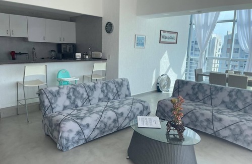 Costa Azul Apartment | Apartment with direct access to the beach, fully equipped and renovated.