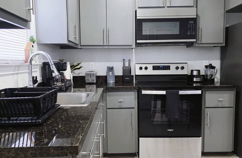 Weslaco Apartment | Apartment With 3 Bedrooms 40 Minutes From South Padre