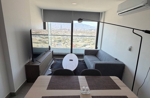 Monterrey Apartment | Apartment with a view of the city! Subway station on one side🚇