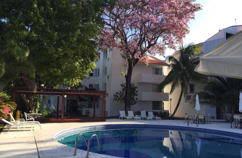 Zona Hotelera Apartment | Apartment with great views of Cancun.