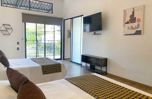 Tepoztlan Apartment | Apartment with View of the Tepoztlán Mountains