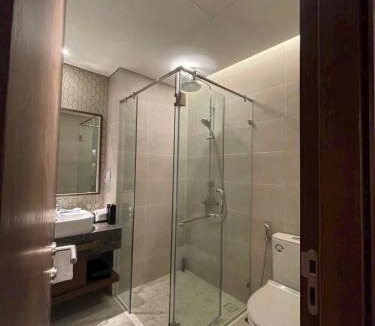 Suoi Nuoc Beach Apartment | Apec Mandala Sea View Bathtub by MLT