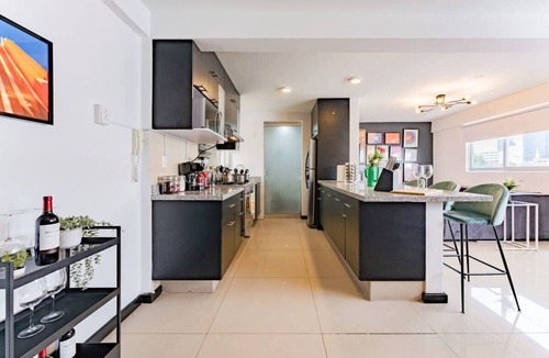 Roma Norte Apartment | Artful Roma Norte Stay Near Museums & Cafes